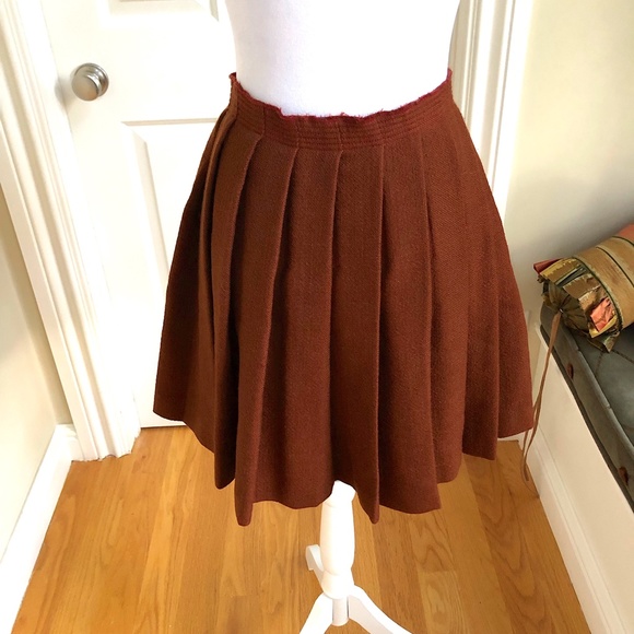 Miu Miu Wool Pleated Mini Midi Skirt (Italian 40, ~ S) FLAWED - Picture 5 of 11